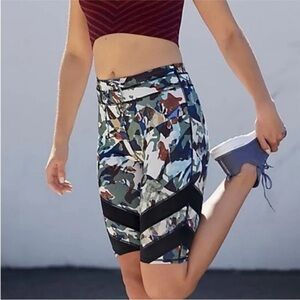 Free people movement day break reversible bike shorts XS